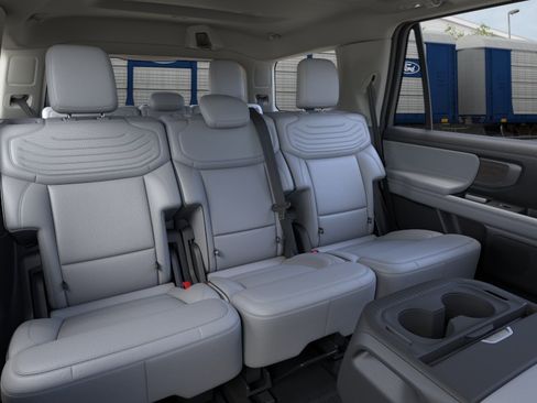 New 2026 Ford Expedition Platinum AWD/4WD image 12