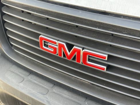 New 2025 GMC Savana 2500 Extended w/ Driver Convenience Package RWD image 31