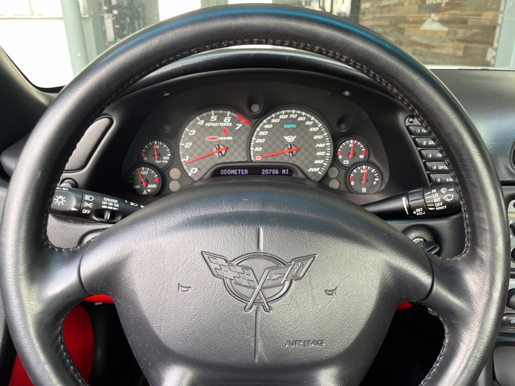 Used 2001 Chevrolet Corvette Z06 w/ Memory Pkg RWD image 25