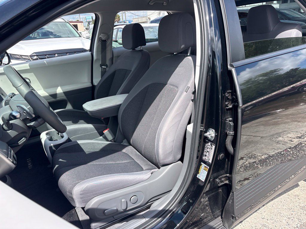 Used 2024 Hyundai Ioniq 5 SEL RWD image 9