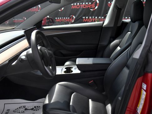 Used 2021 Tesla Model 3 Standard Range Plus image 17