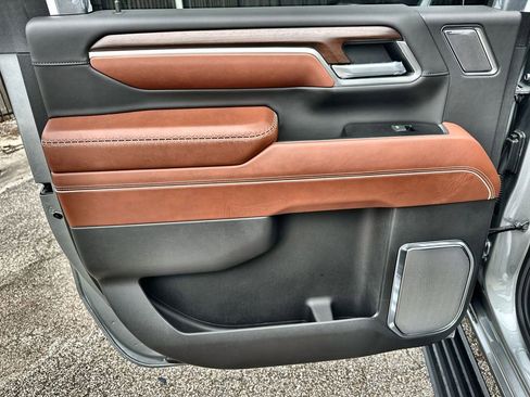 New 2026 GMC Sierra 2500 Denali Ultimate w/ Max Trailering Package image 15