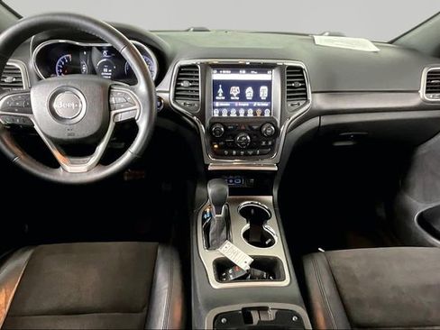 Used 2018 Jeep Grand Cherokee Altitude image 7