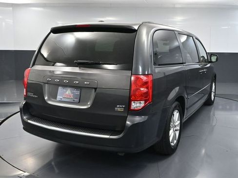 Used 2016 Dodge Grand Caravan SXT FWD image 5