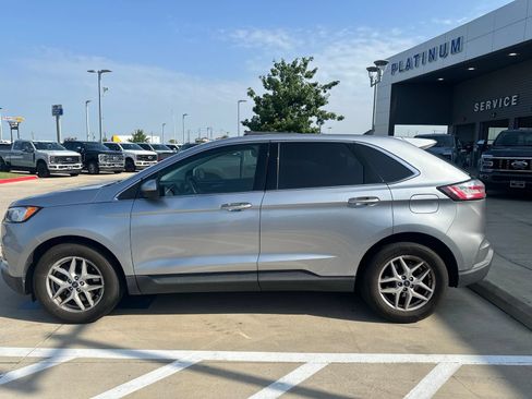 Used 2021 Ford Edge SEL FWD image 12