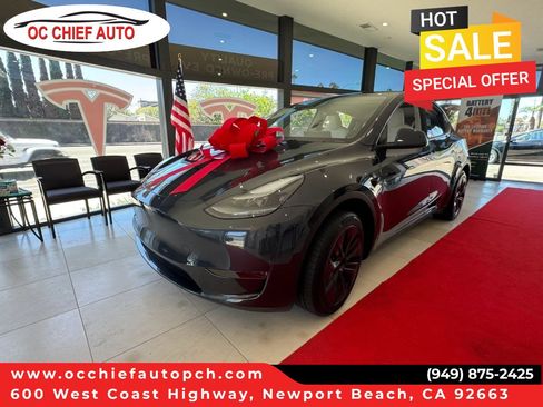 Used 2024 Tesla Model Y Long Range RWD image 1