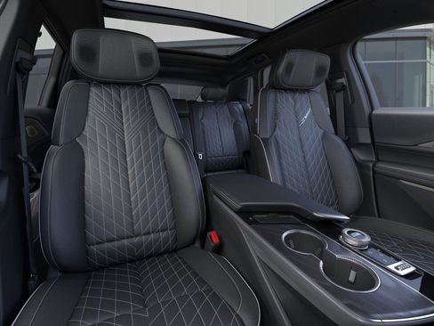 New 2026 Cadillac Lyriq V w/ LPO, Floor Liner Package image 17