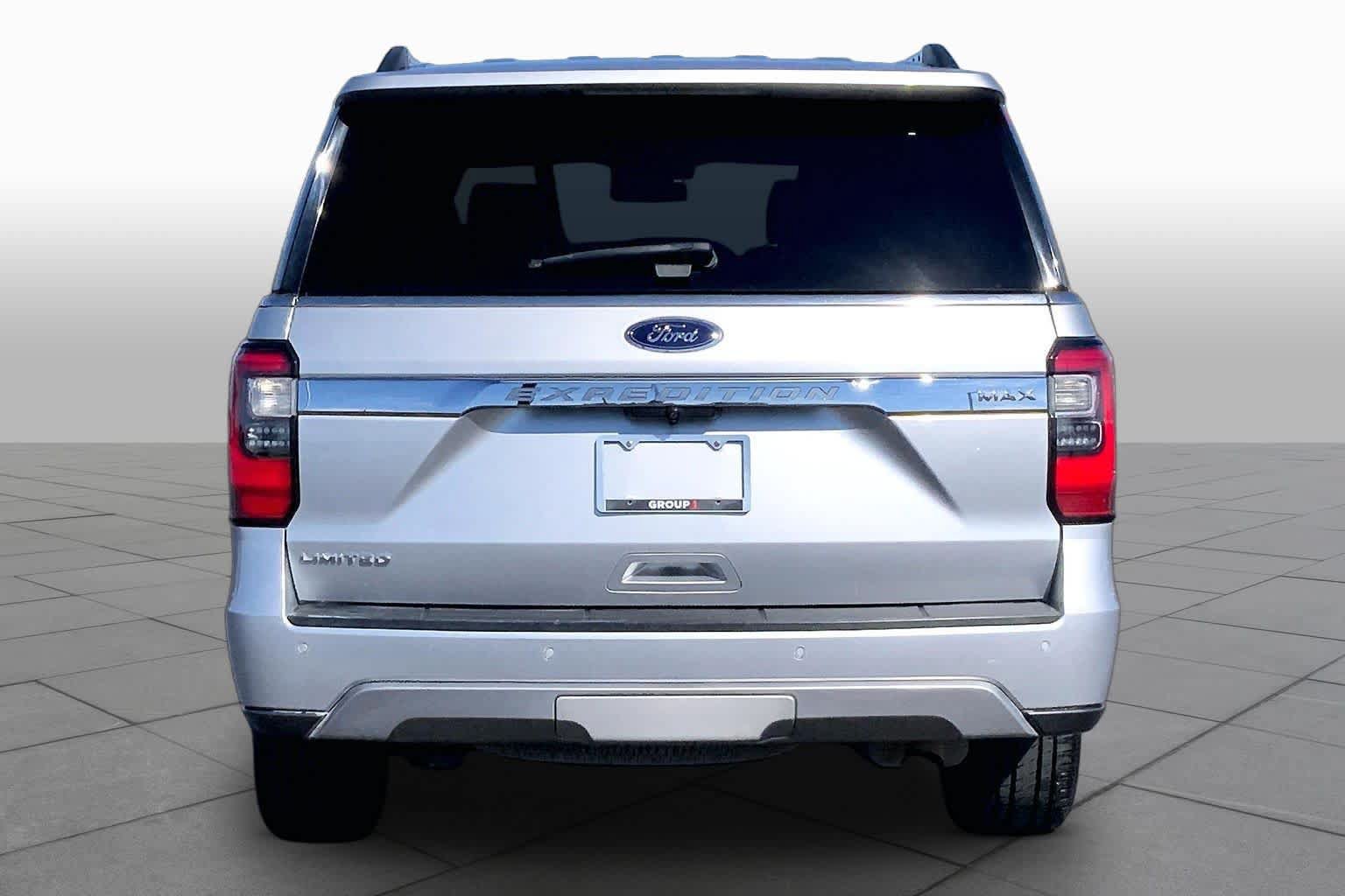 Used 2018 Ford Expedition Max Limited RWD image 5