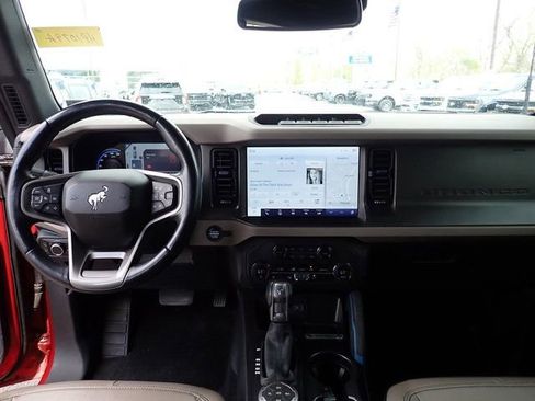 Certified 2024 Ford Bronco Wildtrak AWD/4WD image 19