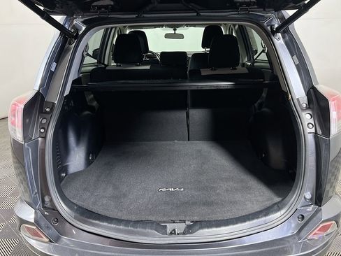 Used 2016 Toyota RAV4 XLE AWD/4WD image 23