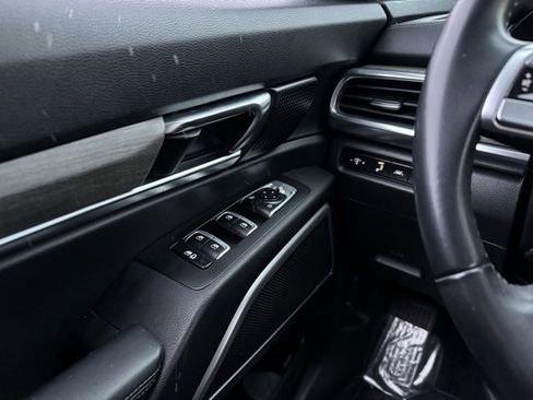 Used 2021 Kia Telluride EX image 32