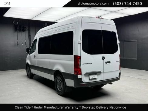 Used 2024 Mercedes-Benz Sprinter 2500 image 5