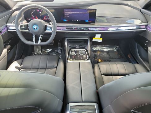 New 2026 BMW 750e xDrive AWD/4WD image 14