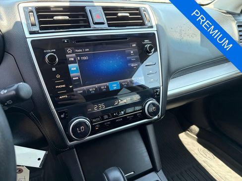 Used 2018 Subaru Outback 2.5i Premium AWD/4WD image 18