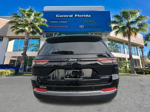 Certified 2023 Jeep Grand Cherokee Limited image 6