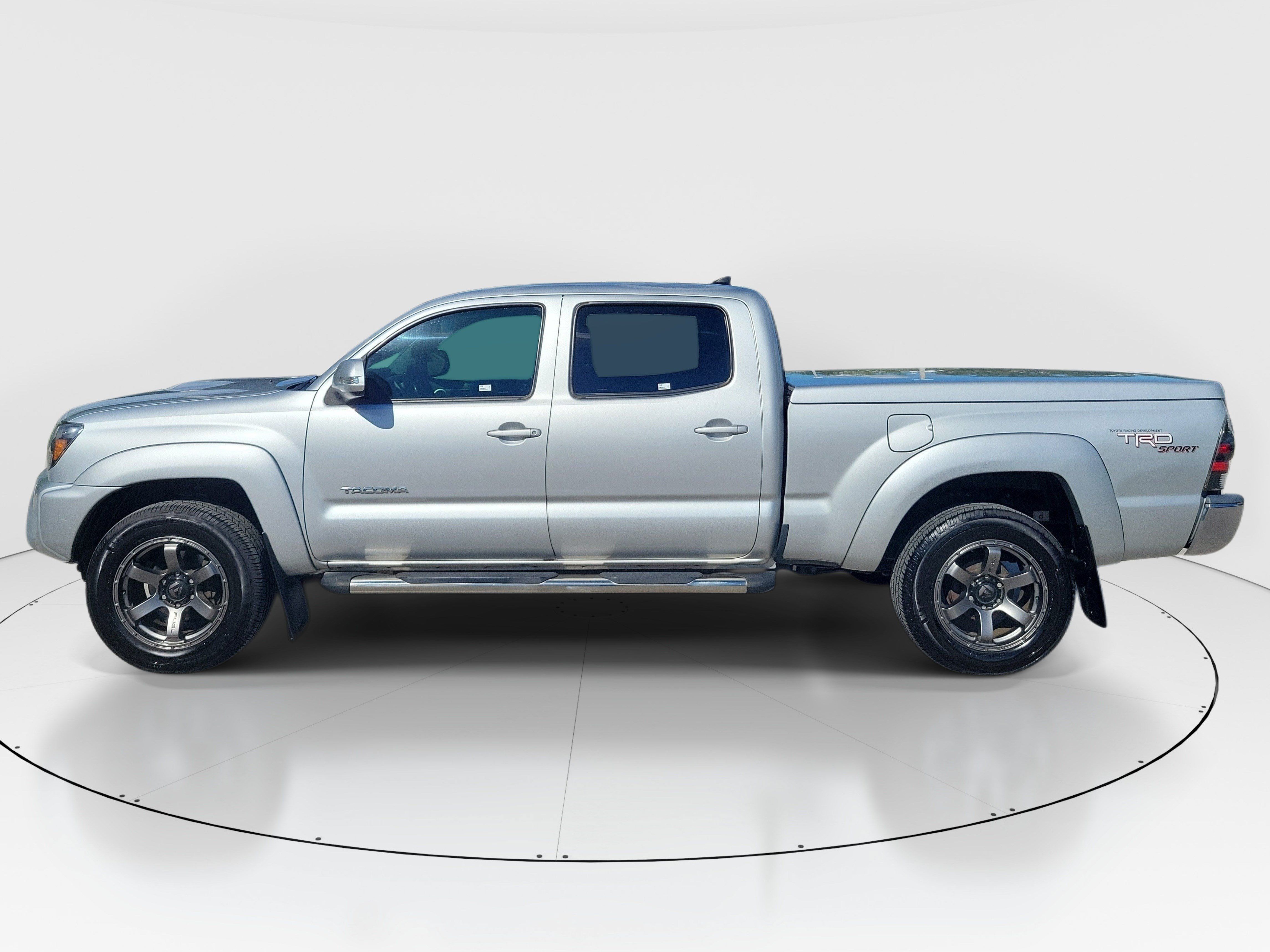 Used 2012 Toyota Tacoma PreRunner w/ TRD Sport Pkg RWD image 4