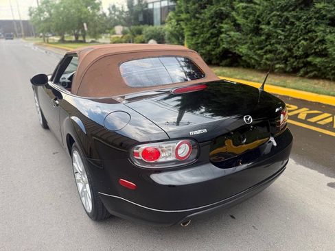 Used 2006 MAZDA MX-5 Miata Grand Touring image 9