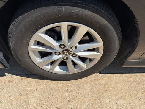 Used 2025 Toyota Camry LE FWD image 11