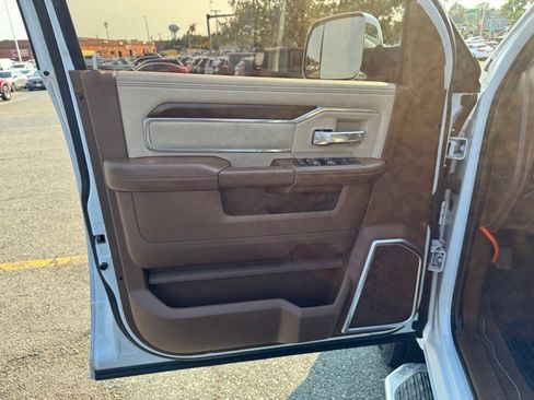 Used 2022 RAM 2500 Laramie AWD/4WD image 34