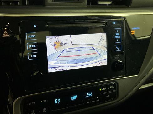 Used 2019 Toyota Corolla LE image 19