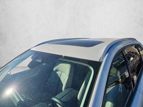 Used 2024 MAZDA CX-90 Plug-In Hybrid w/ Preferred image 10