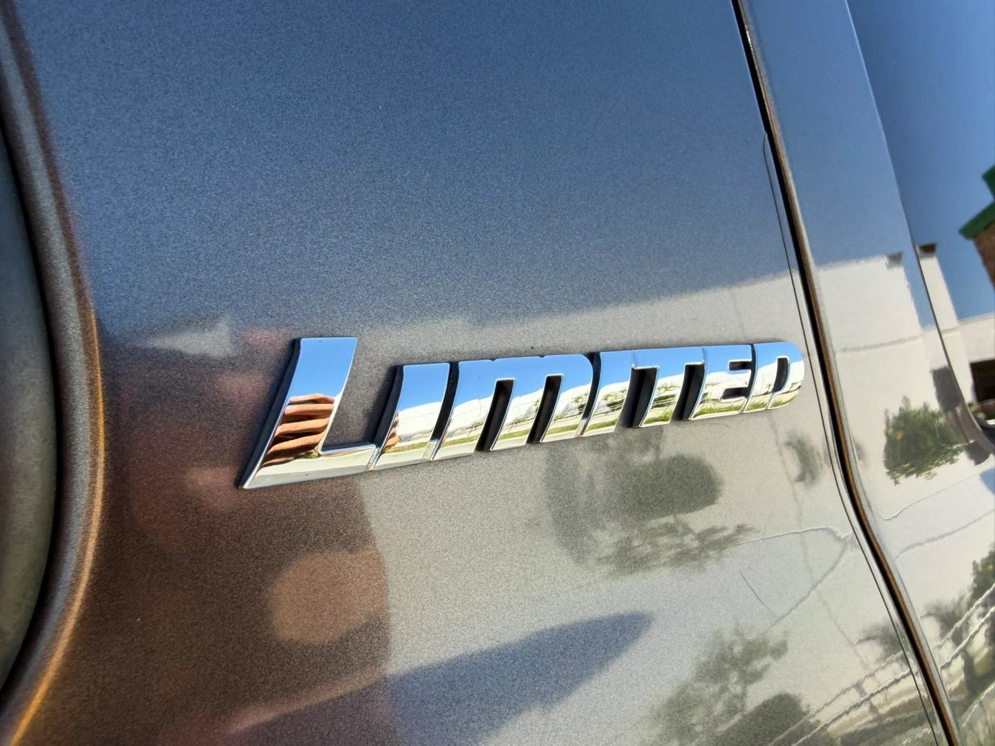 Used 2016 Toyota Sequoia Limited w/ Safety & Convenience Package AWD/4WD image 38