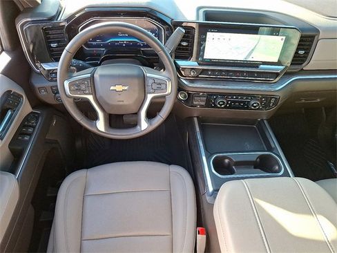 Used 2024 Chevrolet Silverado 2500 LTZ w/ LTZ Plus Package image 11