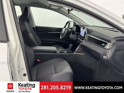 Certified 2025 Toyota Camry LE image 21