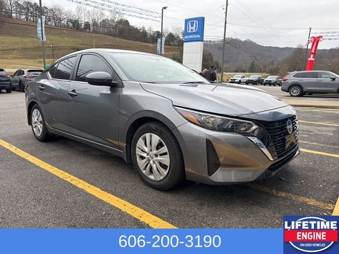 Used 2024 Nissan Sentra S image 3