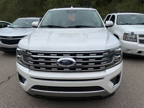 Used 2019 Ford Expedition Limited w/ Equipment Group 302A AWD/4WD image 6