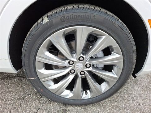 New 2026 Buick Envista Avenir image 5