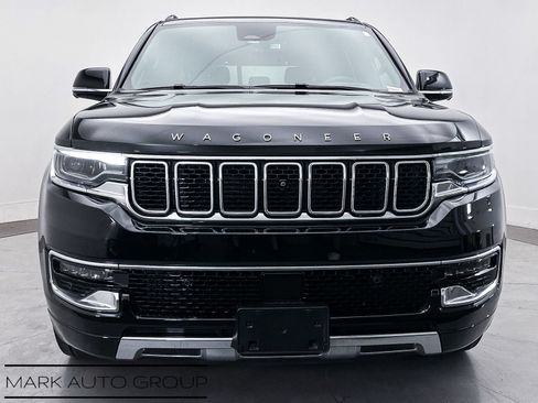 Used 2023 Jeep Wagoneer L Series III w/ Premium Group I AWD/4WD image 14