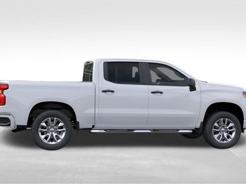 New 2026 Chevrolet Silverado 1500 Custom RWD image 5