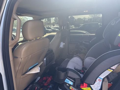 Used 2017 Ford F250 Lariat w/ Lariat Ultimate Package image 16