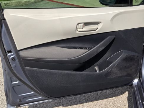 Used 2024 Toyota Corolla LE FWD image 10