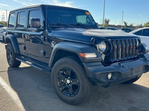 Used 2022 Jeep Wrangler Unlimited Sport AWD/4WD image 2
