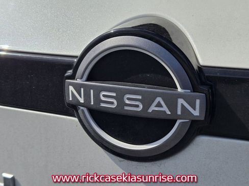 Used 2024 Nissan Pathfinder SL w/ Cargo Package image 11