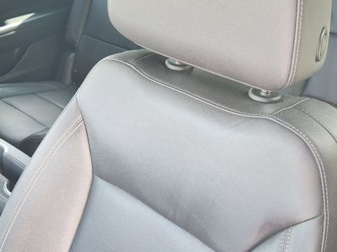 Used 2023 Chevrolet Tahoe Z71 w/ Luxury Package image 15