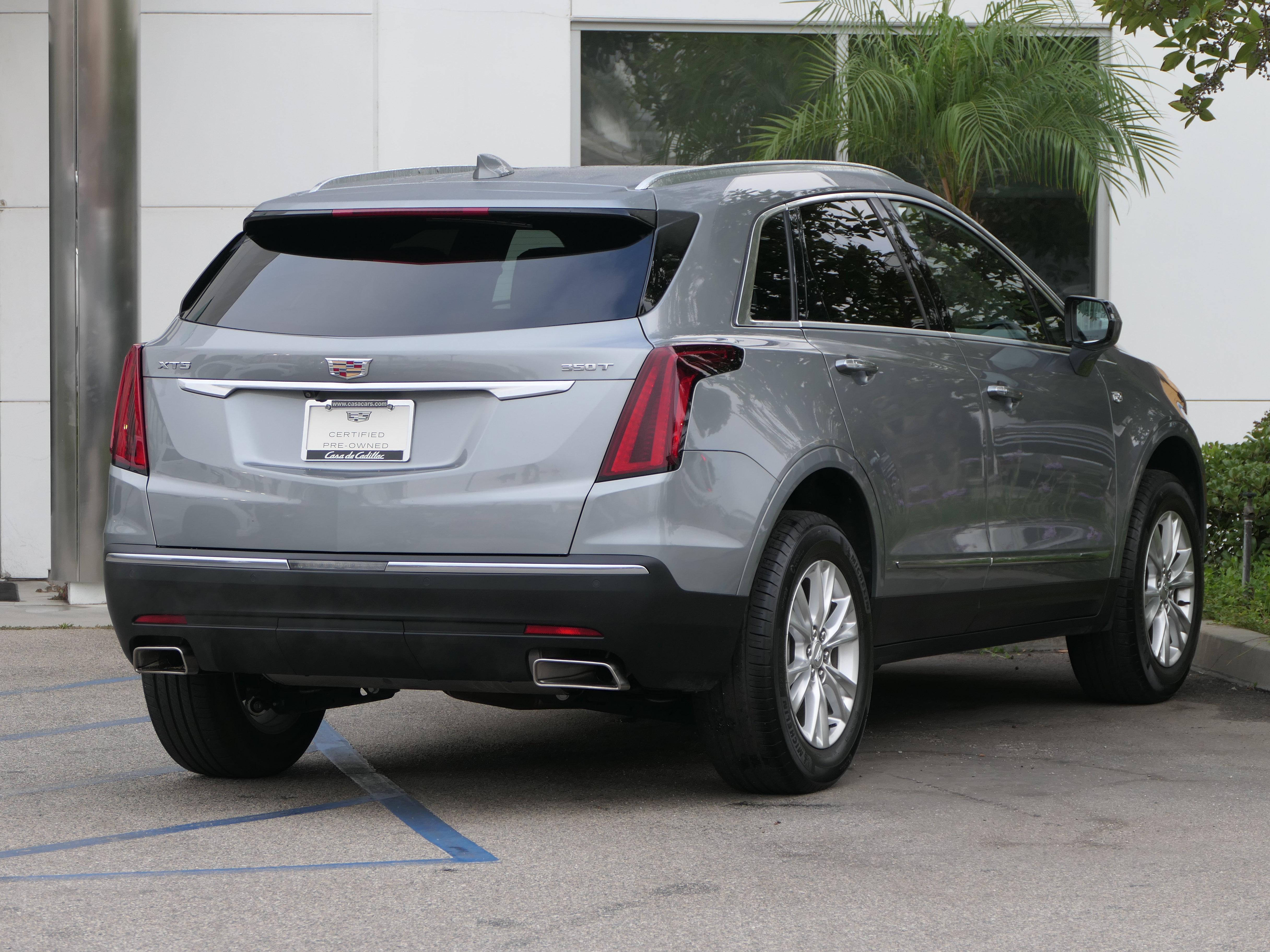 Certified 2024 Cadillac XT5 Luxury FWD image 6