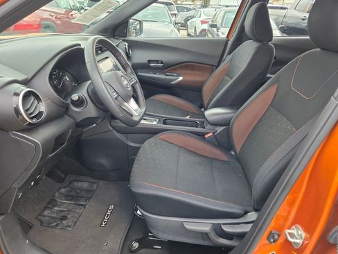 Used 2023 Nissan Kicks SR w/ Interior Electronics Package image 30