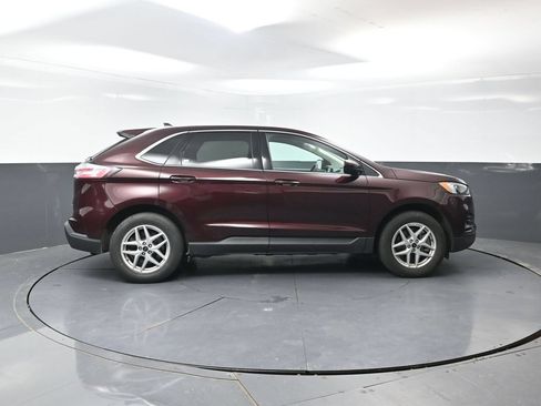 Used 2024 Ford Edge SEL AWD/4WD image 3