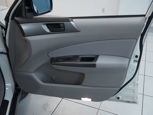 Used 2013 Subaru Forester 2.5X AWD/4WD image 25
