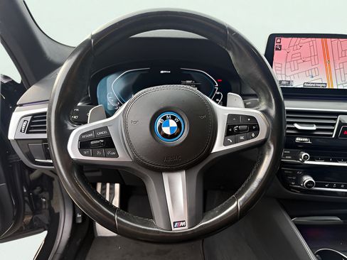 Used 2023 BMW 530e w/ M Sport Package RWD image 13