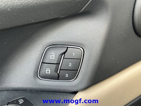 Used 2024 Ford Expedition Max Limited image 22