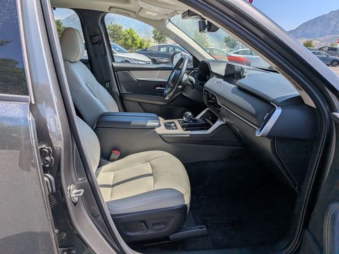 Used 2024 MAZDA CX-90 Plug-In Hybrid w/ Preferred AWD/4WD image 36