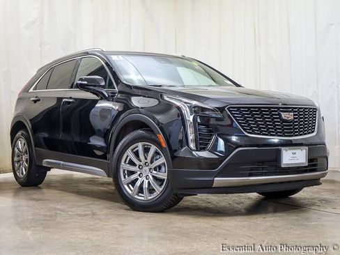 Used 2021 Cadillac XT4 Premium Luxury w/ Cold Weather Package FWD image 2