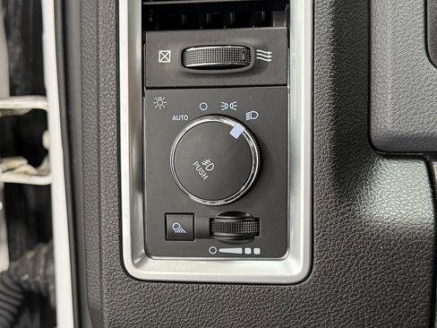Used 2020 RAM 1500 Classic Warlock AWD/4WD image 20