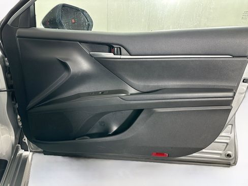 Used 2023 Toyota Camry SE FWD image 29