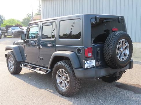 Used 2016 Jeep Wrangler Unlimited Rubicon w/ Connectivity Group AWD/4WD image 8