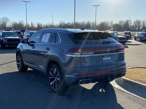 Used 2024 Volkswagen Atlas Cross Sport SEL Premium R-Line image 5